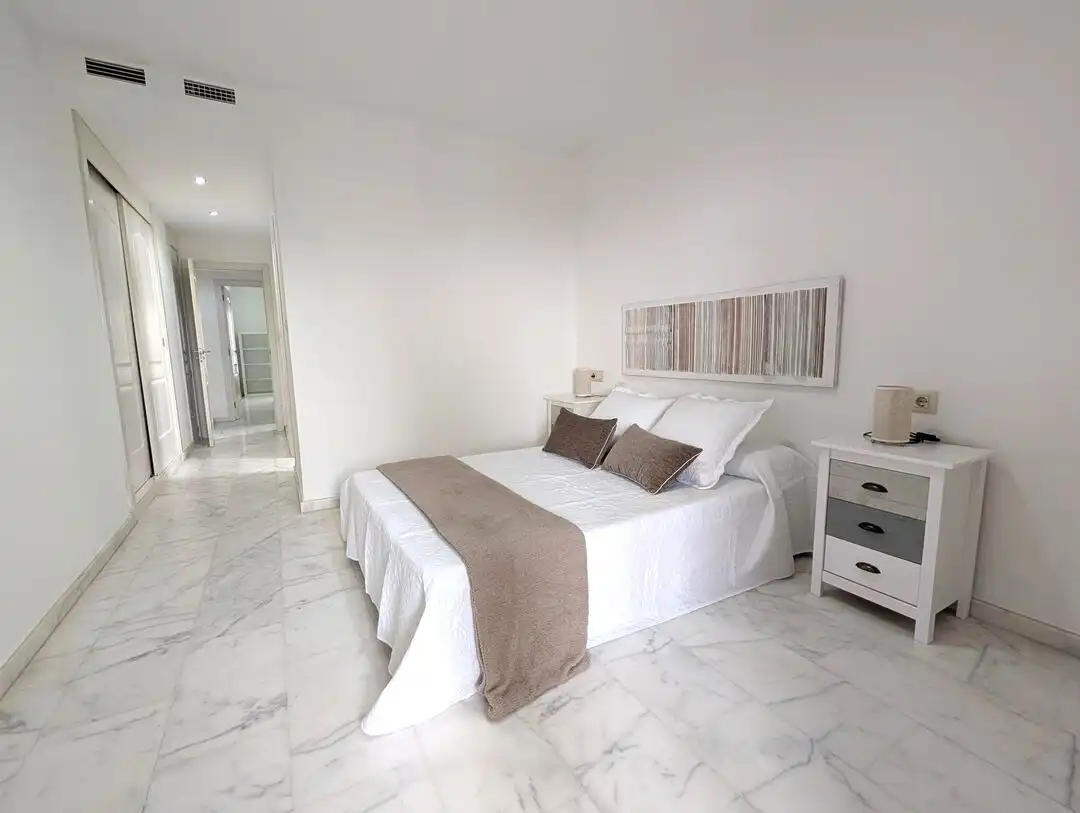 Bedroom of Attic for sale in La Alcaidesa  with Air Conditioner, Heating and Terrace