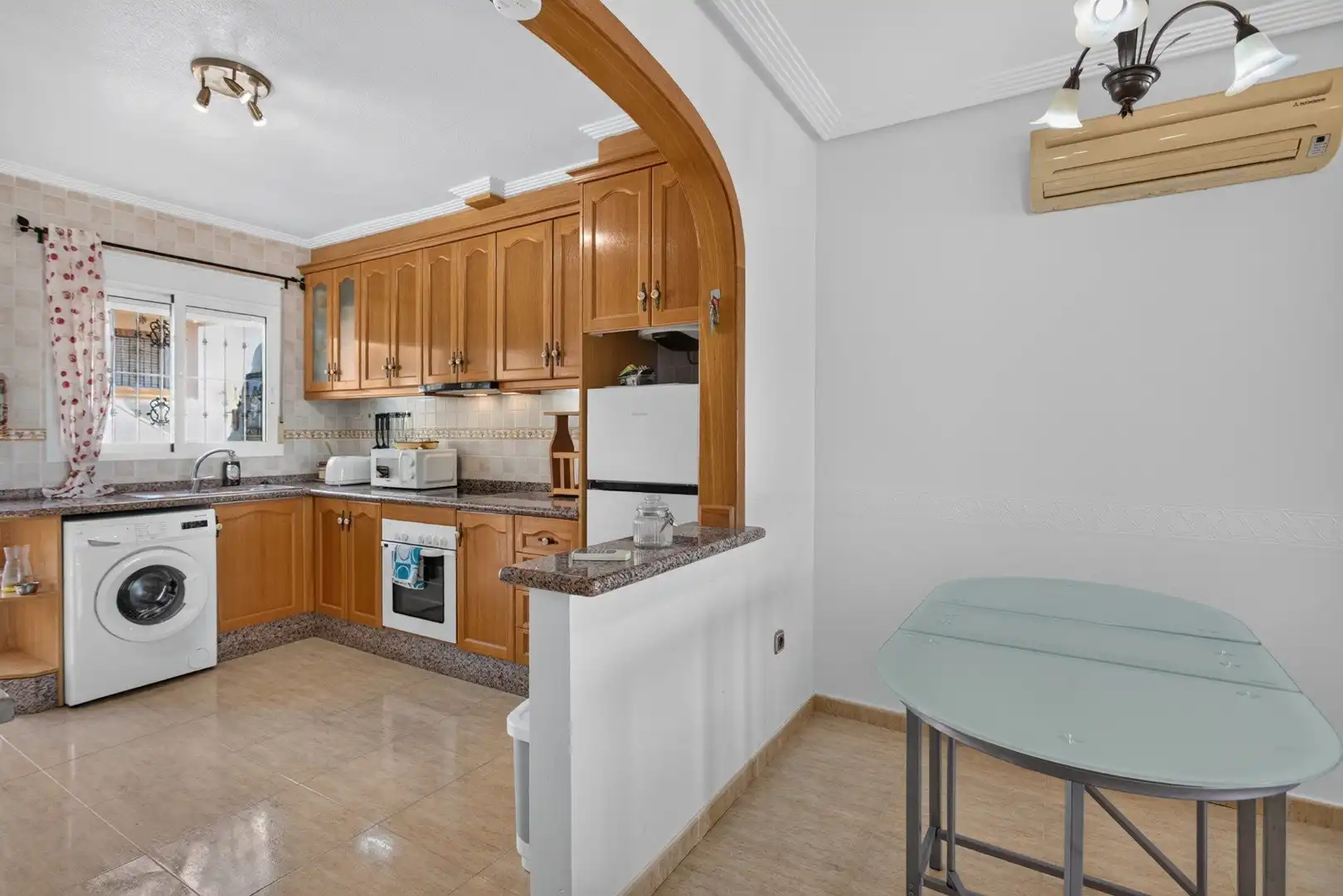 Kitchen of Houses for sale in Orihuela Costa