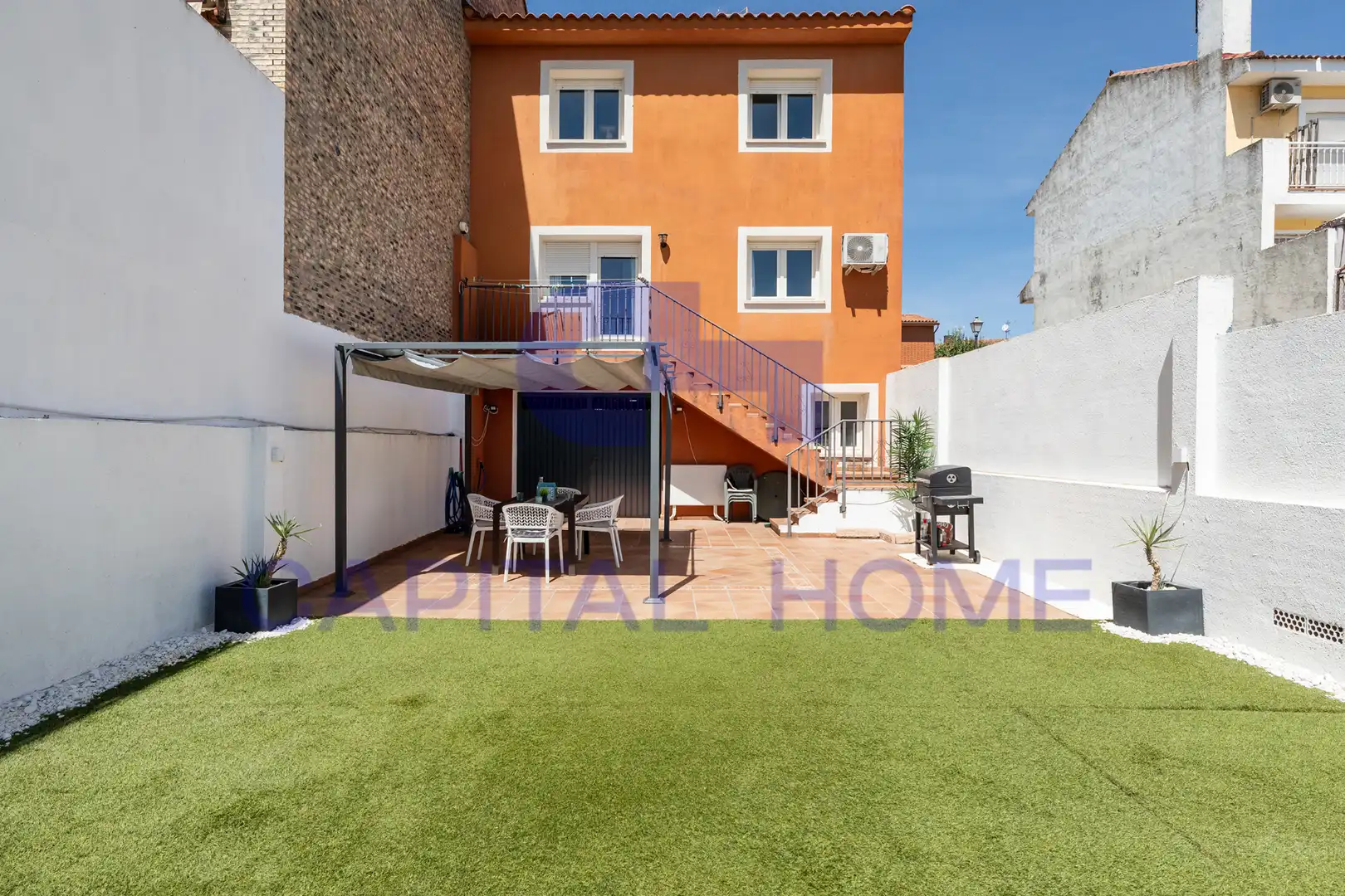 Terraza de Casa adosada en venta en Navalcarnero con Aire acondicionado, Calefacción y Jardín privado