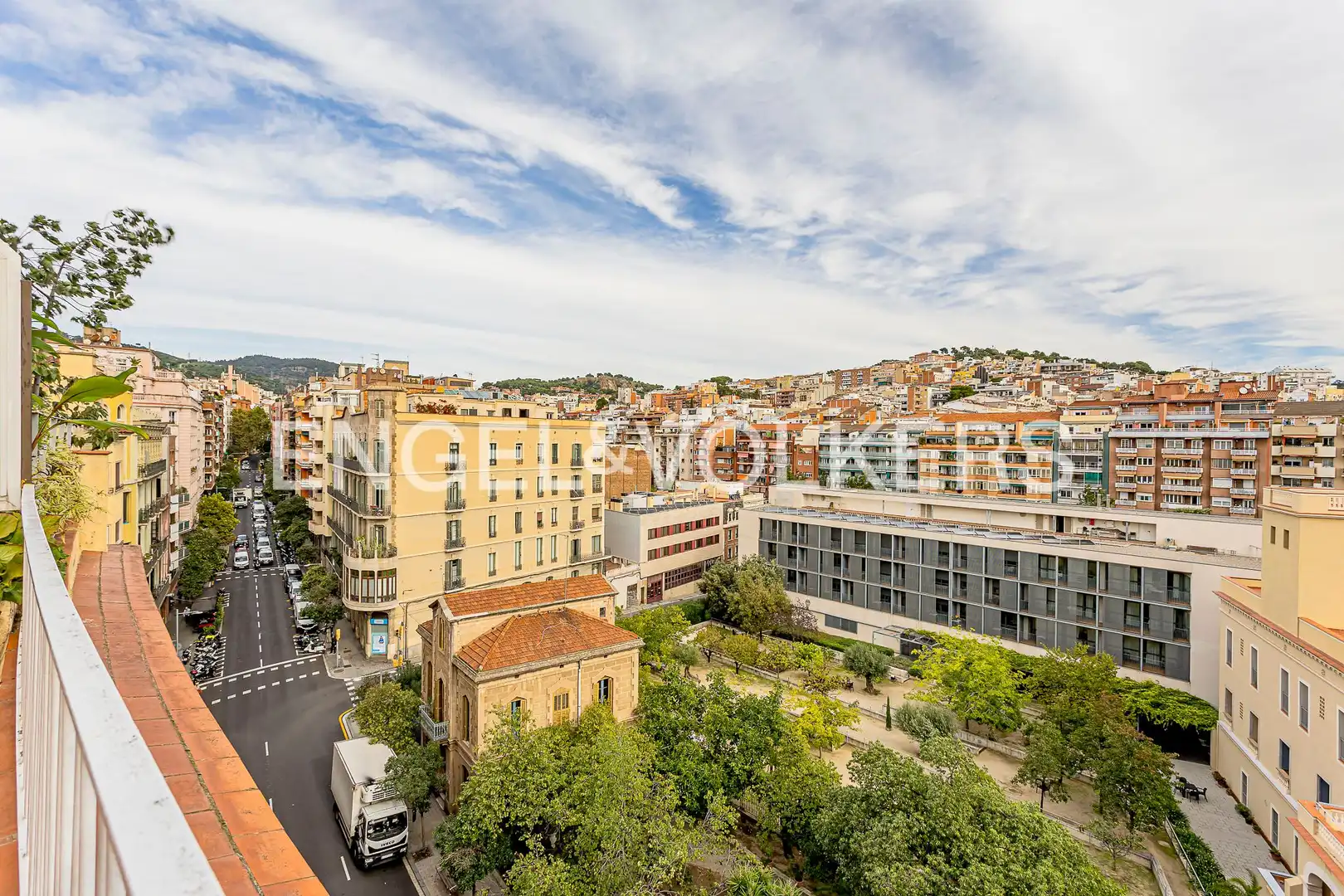 Vista exterior de Àtic en venda en Sarrià - Sant Gervasi