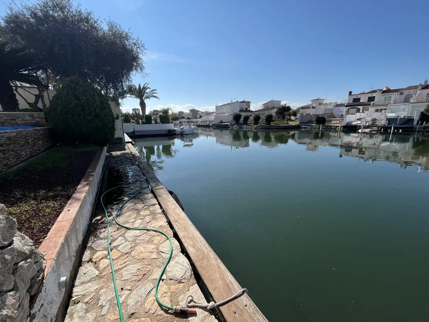 Vista exterior de Casa o xalet en venda en Empuriabrava