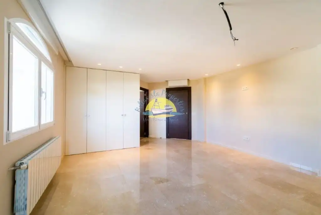 Casa o chalet en venta en L'Alfàs del Pi con Aire acondicionado, Jardín privado y Terraza