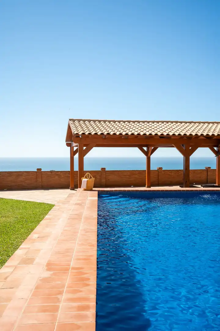 Piscina de Casa o chalet en venta en Benalmádena con Terraza y Balcón