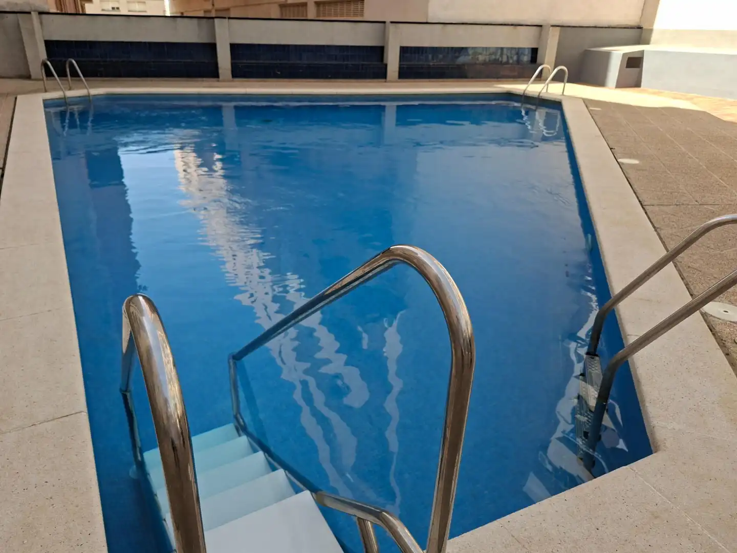 Piscina de Piso en venta en La Ràpita con Aire acondicionado, Jardín privado y Terraza