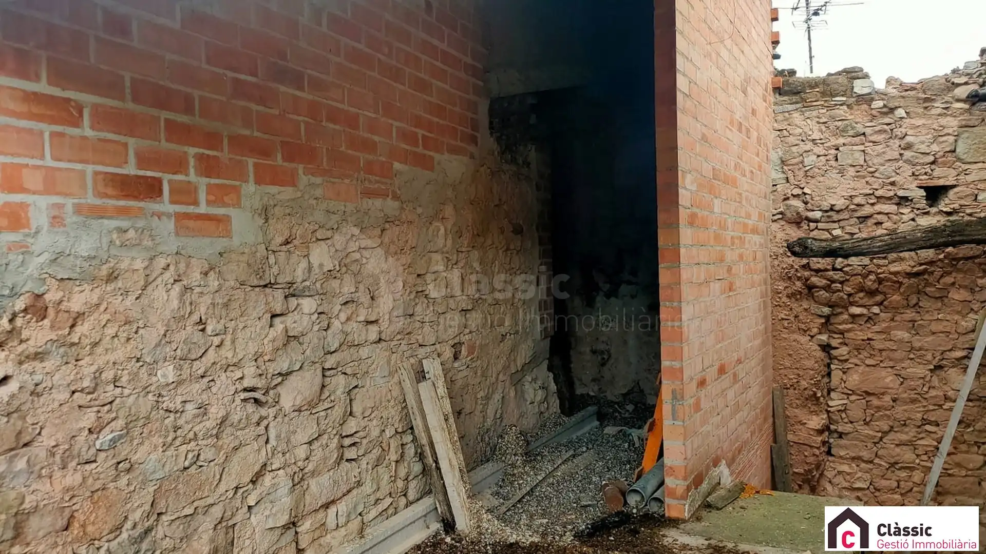 Detached homes for sale in Els Prats de Rei