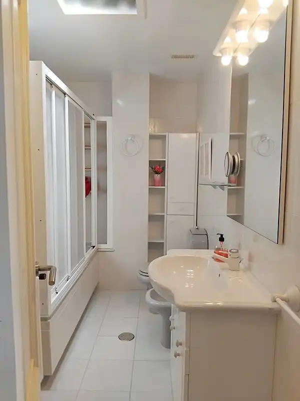 Bany de Dúplex en venda en Sada (A Coruña) amb Calefacció, Parquet i Terrassa