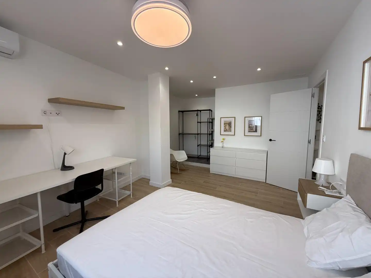 Bedroom of Flat for rent in Murcia  with Air Conditioner, Furnished and Balcony