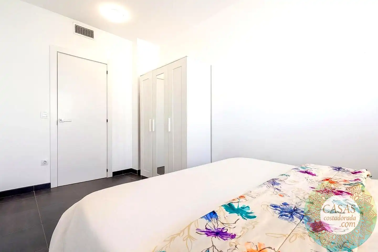 Dormitori de Pis en venda en L'Ametlla de Mar  amb Aire condicionat, Terrassa i Moblat