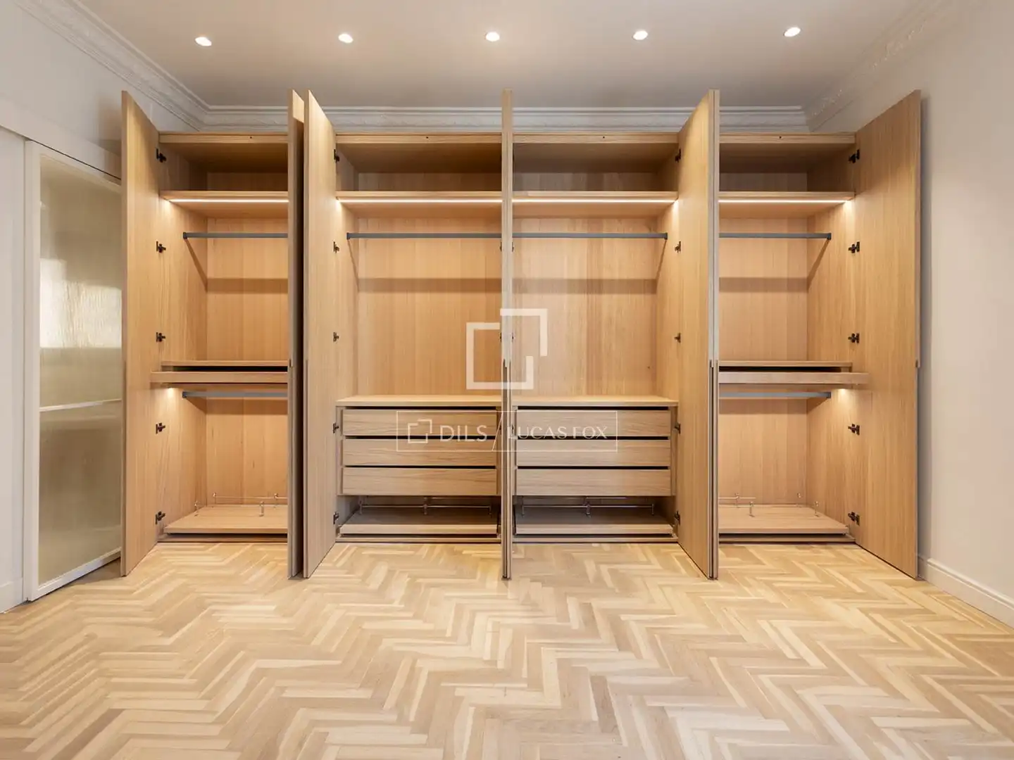 Bedroom of Flat for sale in Barcelona  with Air Conditioner, Heating and Parquet flooring