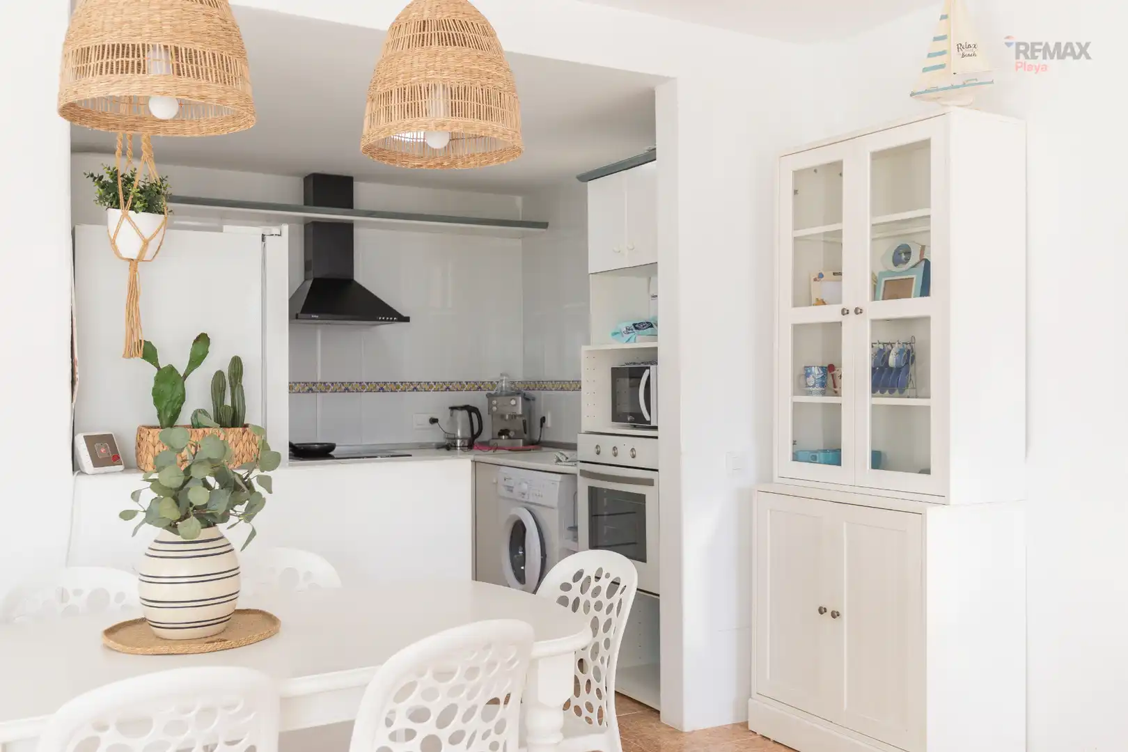 Terraced house with pool for sale in Calle Magallanes 142, imagen 11