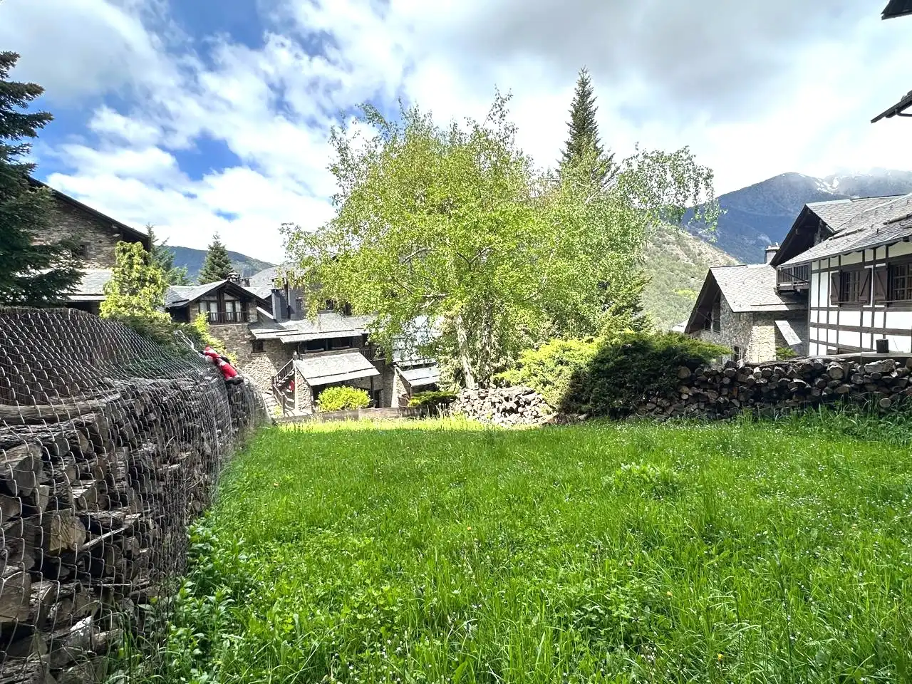 Jardín de Planta baja de alquiler en Ordino con Calefacción y Jardín privado