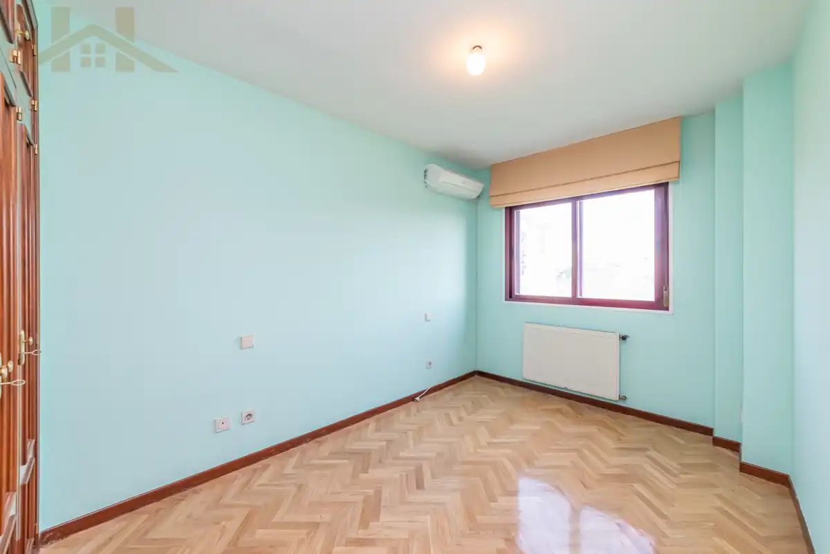 Bedroom of Flat for sale in Torrejón de Ardoz  with Air Conditioner, Heating and Private garden