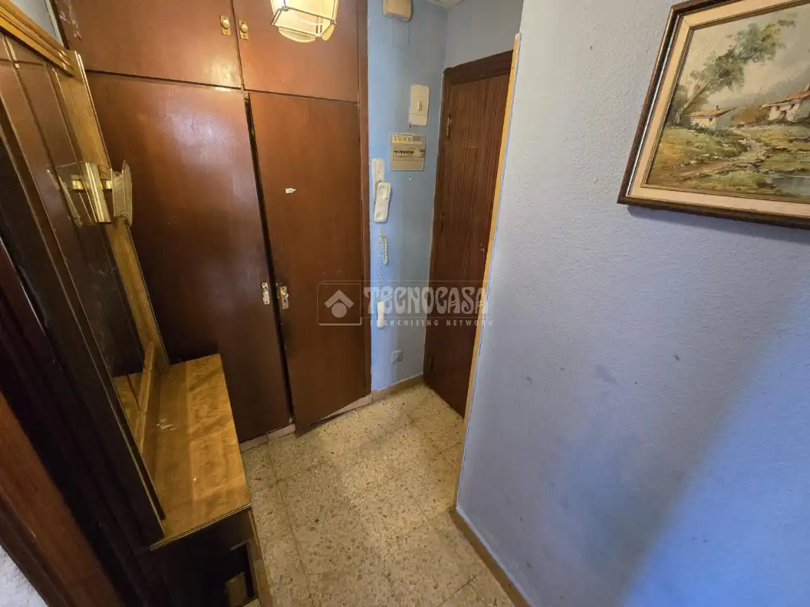 Piso en venta en Madrid con Calefacción y Terraza