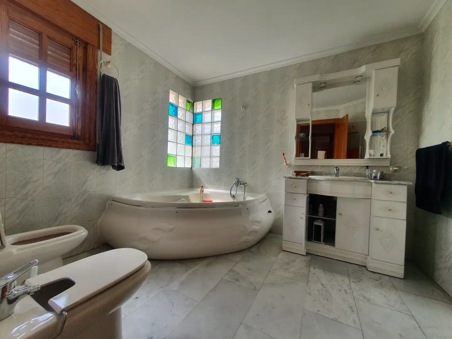 Bany de Casa o xalet en venda en Guadix amb Aire condicionat, Calefacció i Terrassa