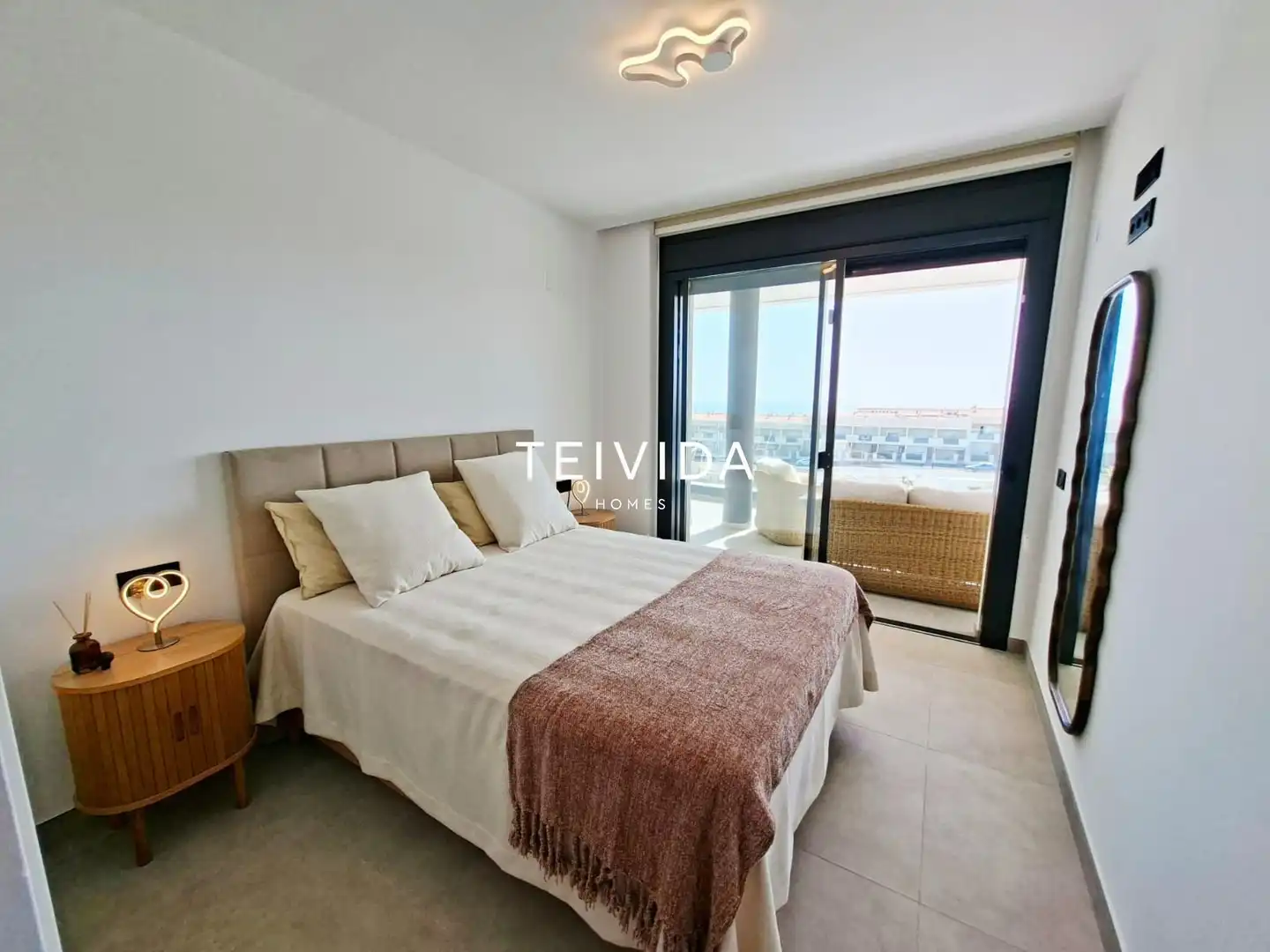 Habitación de Piso de alquiler en Adeje con Terraza, Piscina y Amueblado