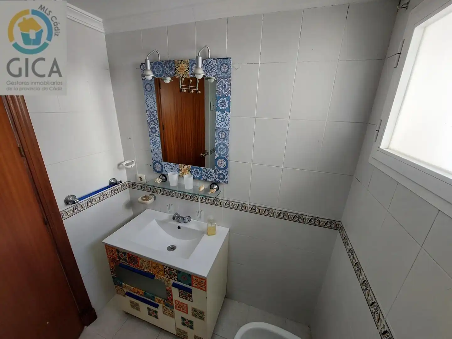 Baño de Piso en venta en Algeciras con Aire acondicionado