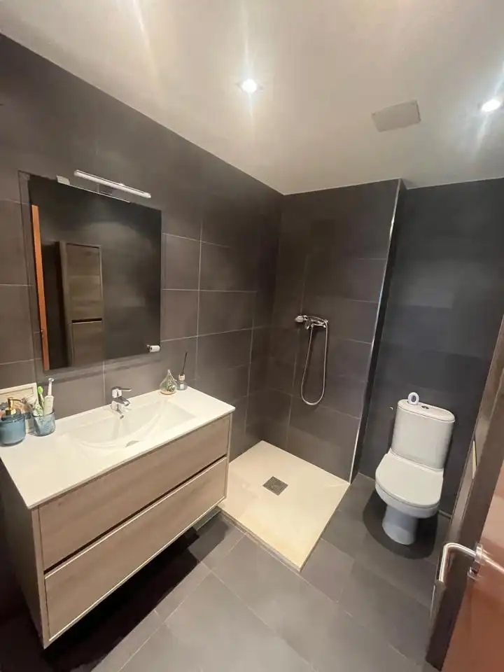 Baño de Piso en venta en Villalbilla de Burgos con Calefacción y Trastero