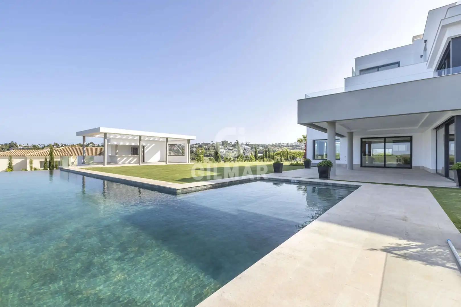 Exterior view of Houses for sale in Sotogrande  with Heating, Private garden and Swimming Pool