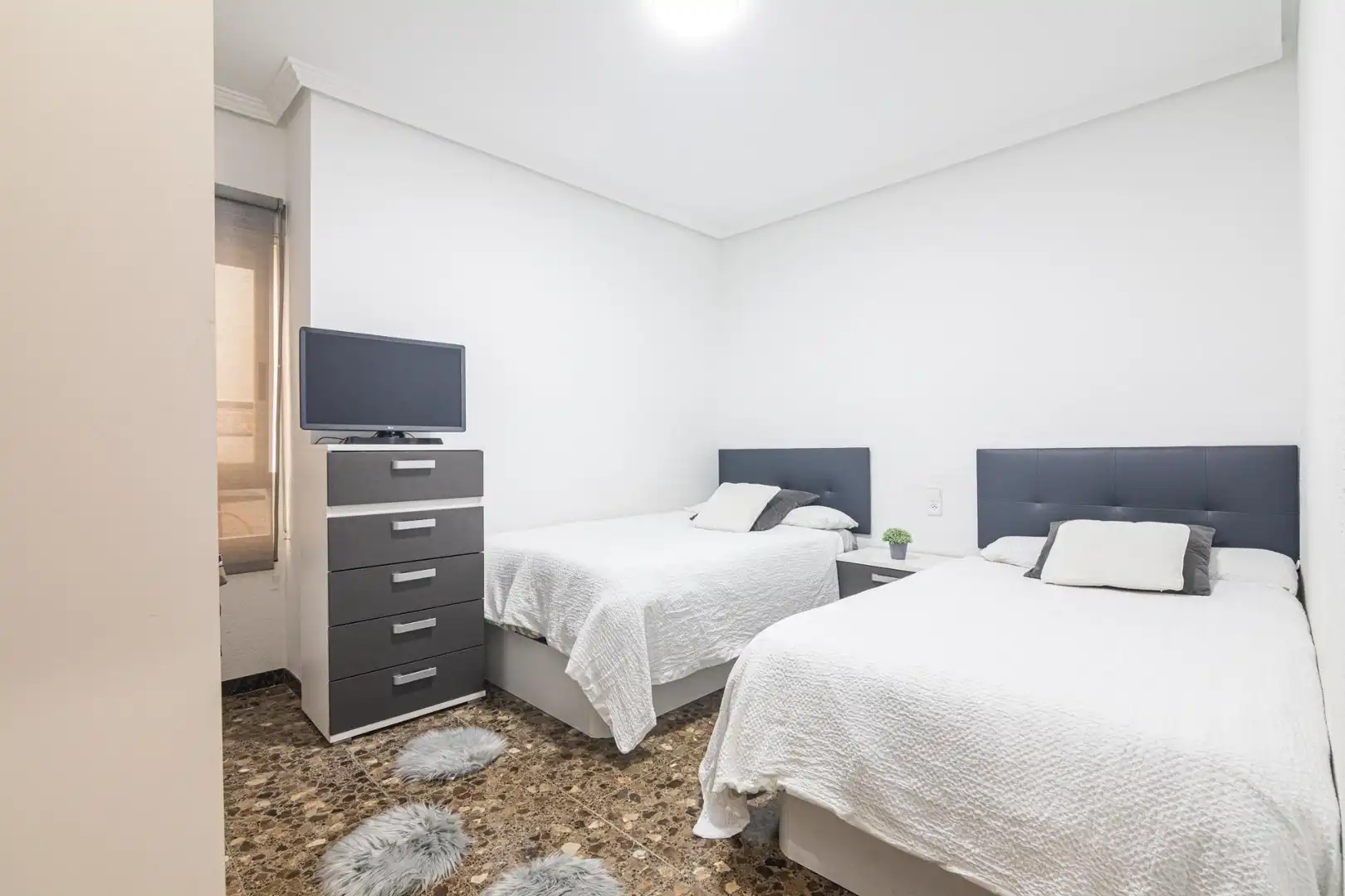 Habitación de Planta baja en venta en Elche / Elx con Aire acondicionado, Calefacción y Terraza