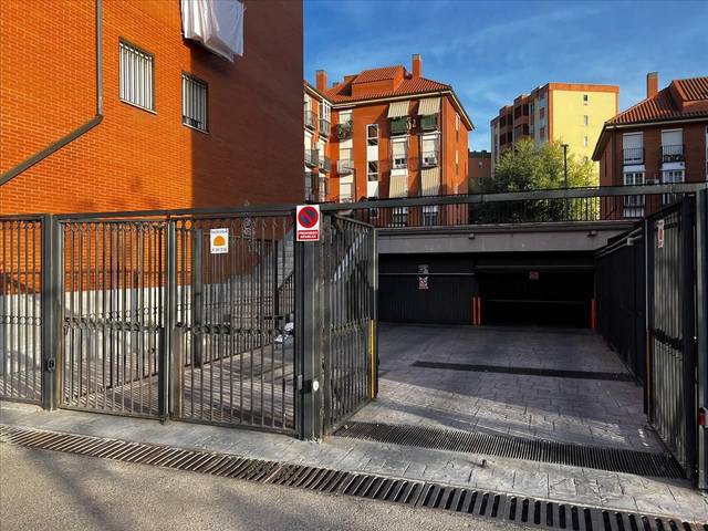 Garaje en Venta en Plaza SAN JAIME en Casco Histórico de Vallecas