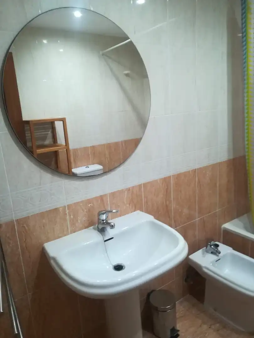 Baño de Piso de alquiler en El Ejido con Jardín privado, Terraza y Piscina