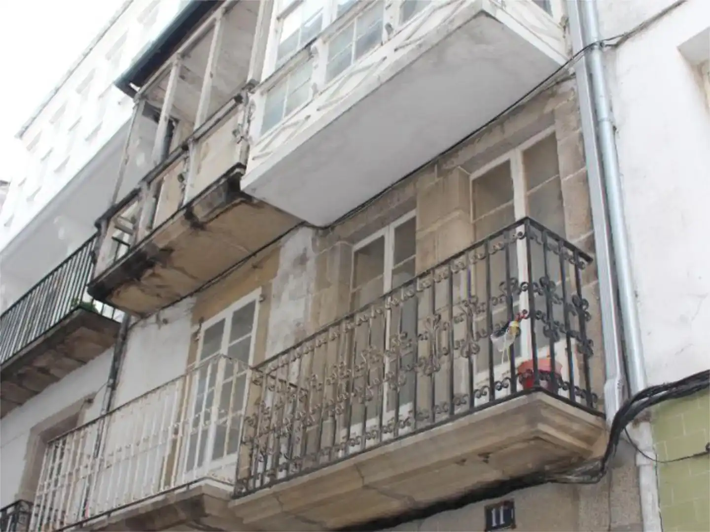 Terrassa de Casa adosada en venda en Viveiro amb Balcó