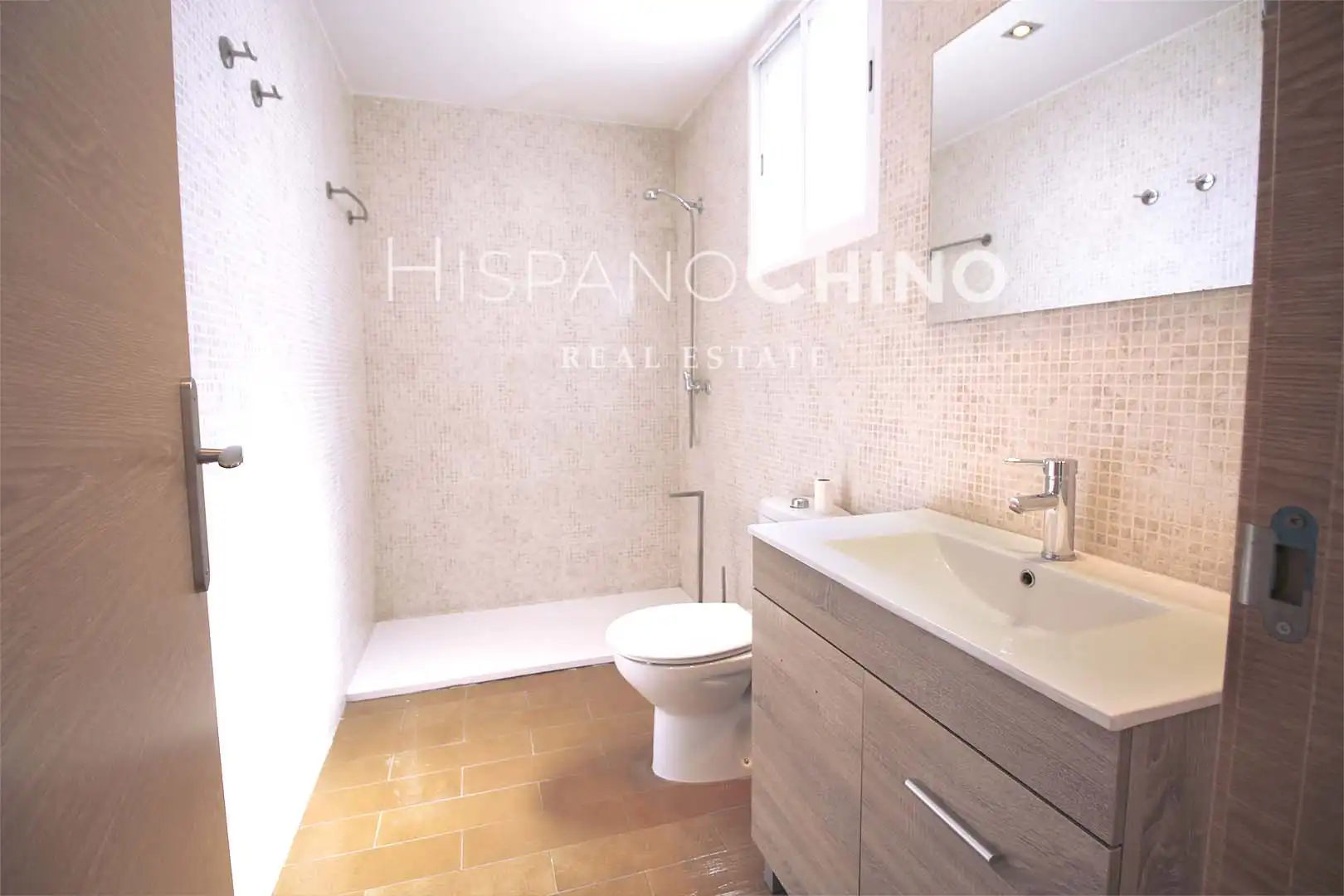 Baño de Casa adosada en venta en Serra con Terraza