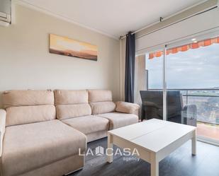 Living room of Flat for sale in Cornellà de Llobregat  with Heating, Storage room and Balcony