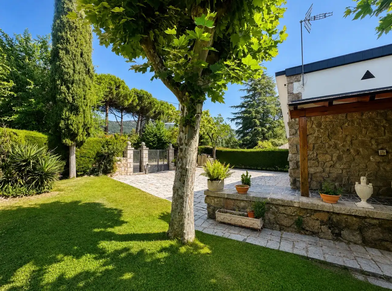 Garden of Houses for rent in Hoyo de Manzanares  with Private garden, Swimming Pool and Furnished