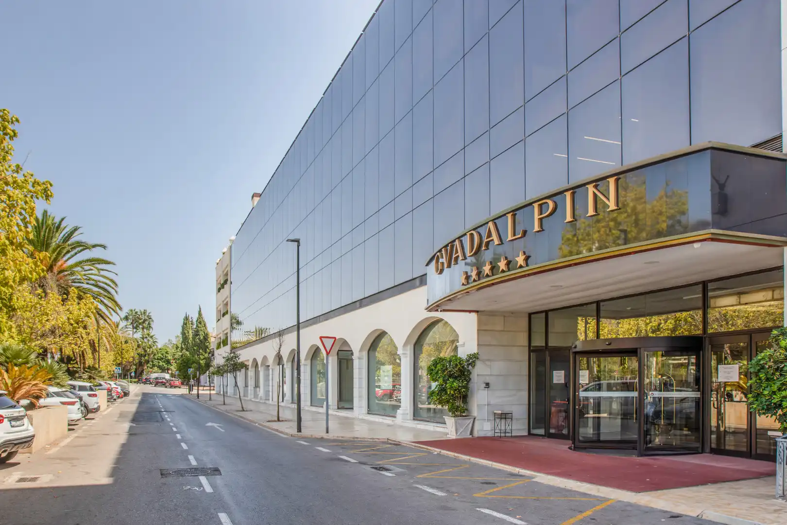 Vista exterior de Ático en venta en Marbella con Aire acondicionado, Calefacción y Terraza