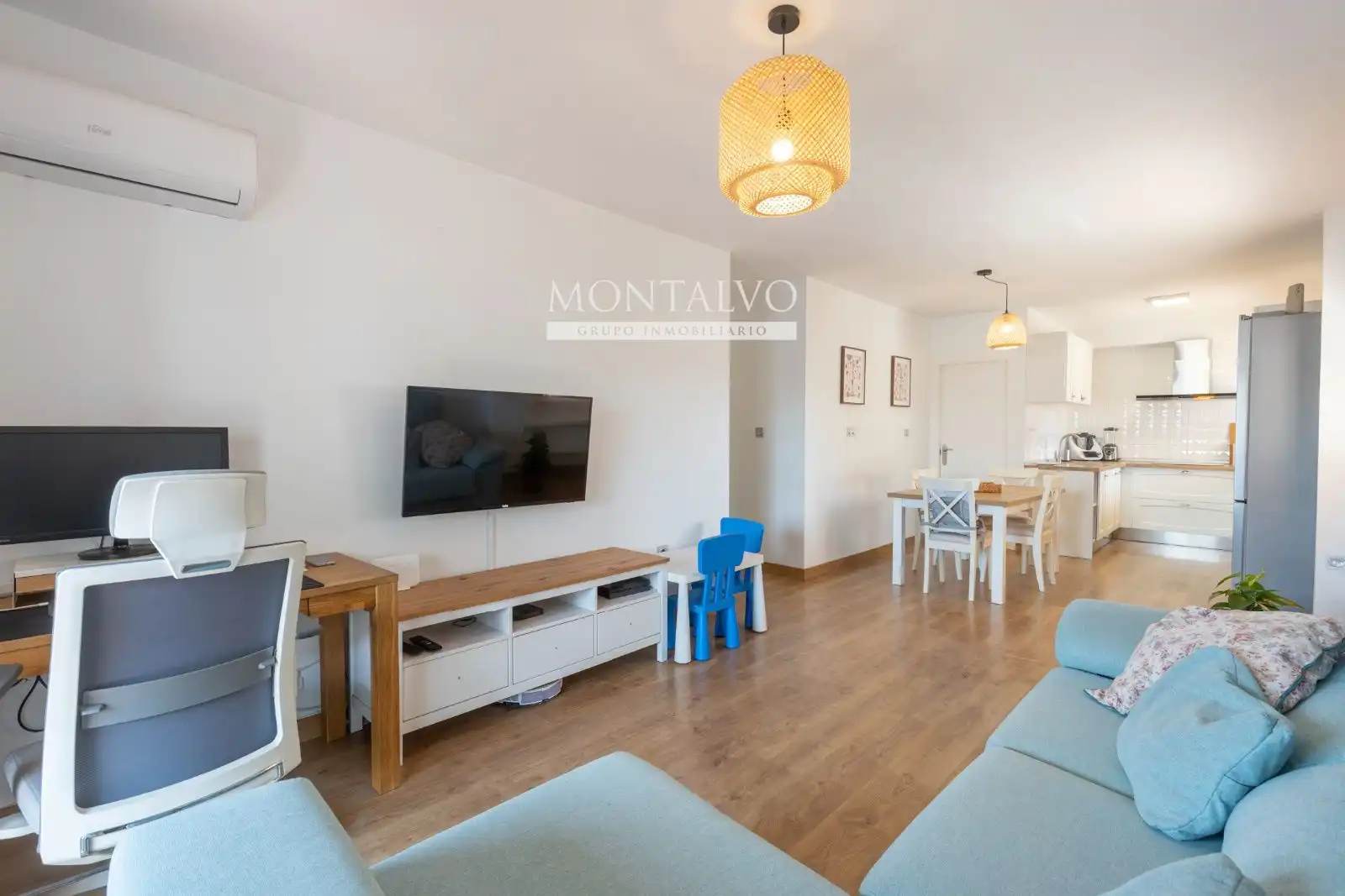 Sala de estar de Piso en venta en Atarfe con Calefacción y Terraza