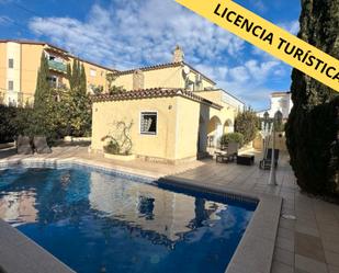 Exterior view of House or chalet for sale in Empuriabrava  with Air Conditioner, Private garden and Terrace