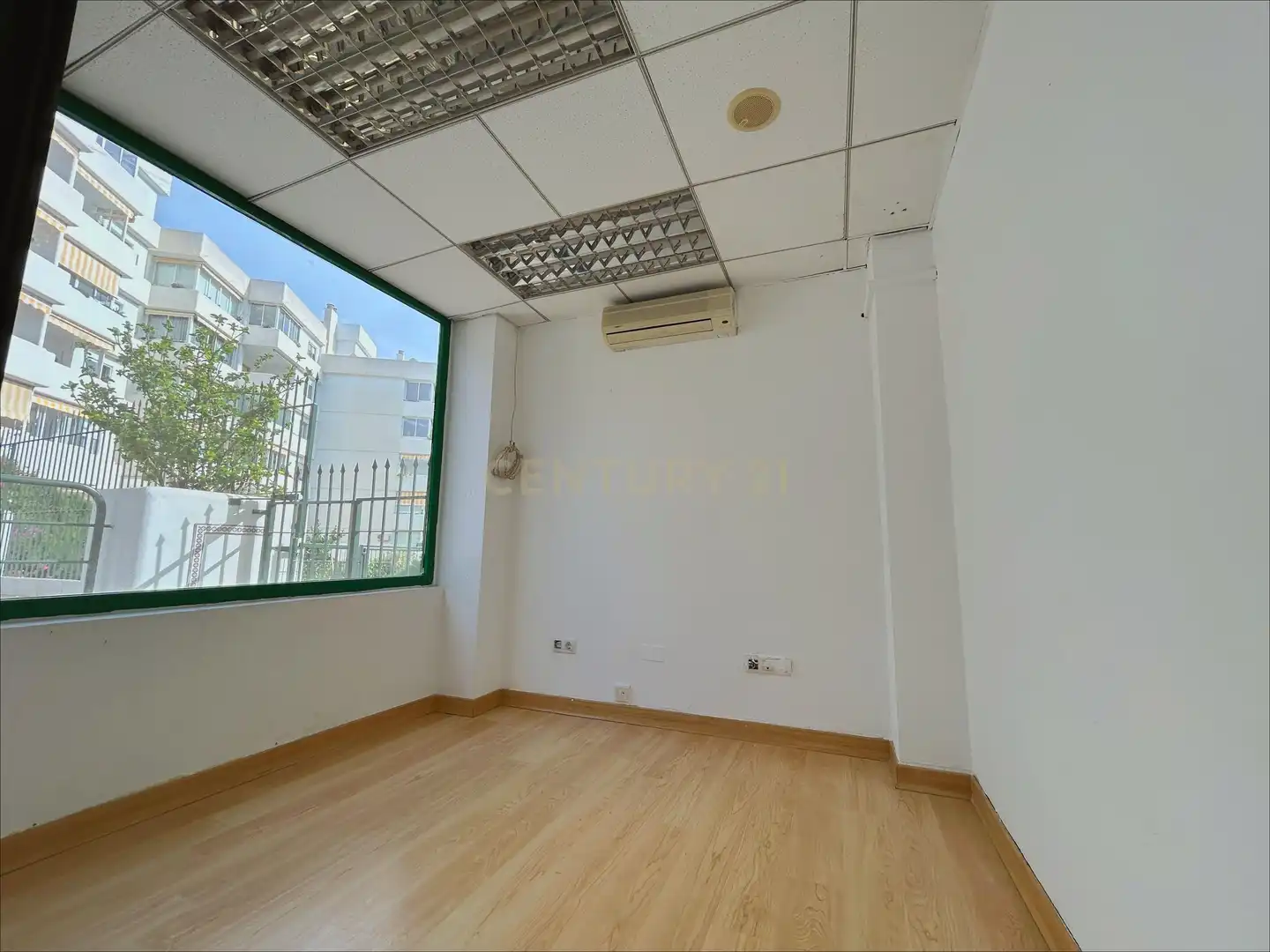 Local en venta en Benalmádena