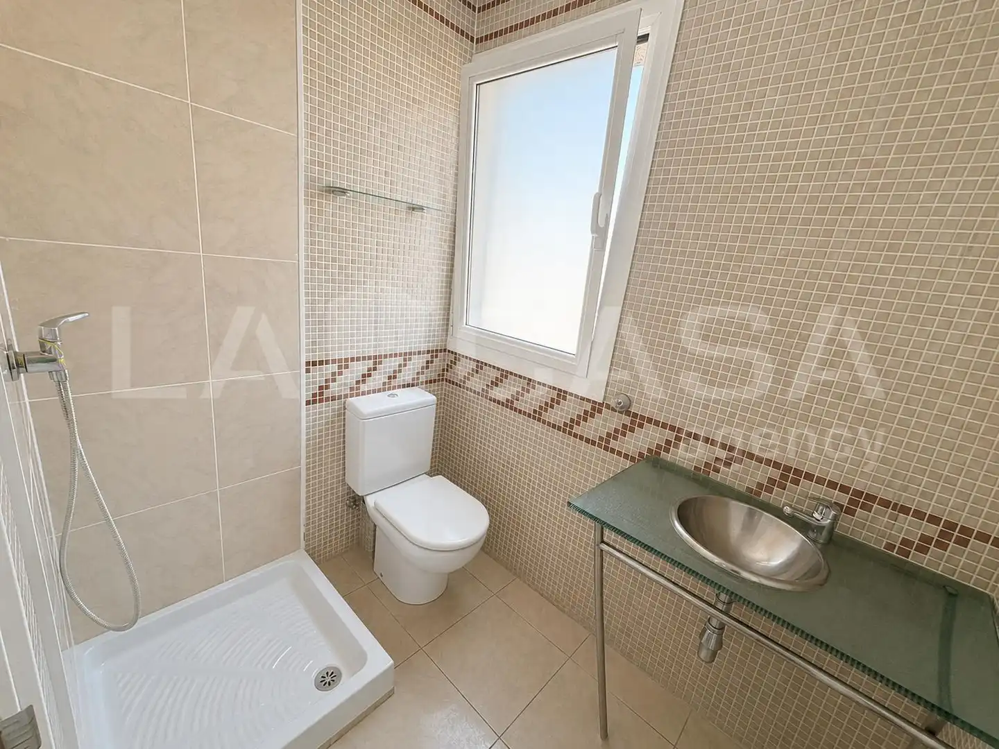 Bathroom of Detached homes for sale in La Roca del Vallès  with Air Conditioner, Heating and Private garden