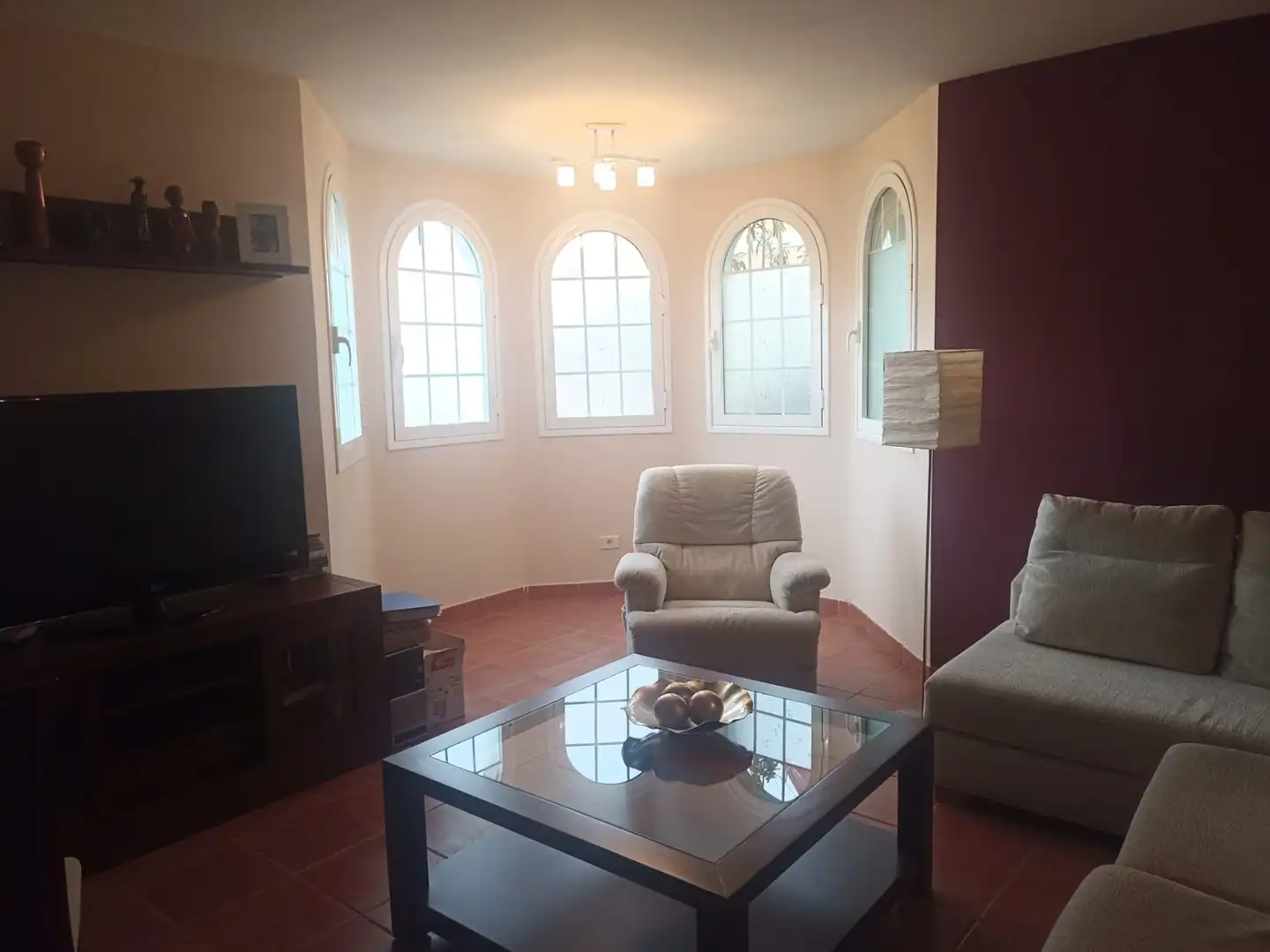 Wohnzimmer von Maisonette zum Verkauf in Santa Úrsula mit Privatgarten, Möbliert und Ofen
