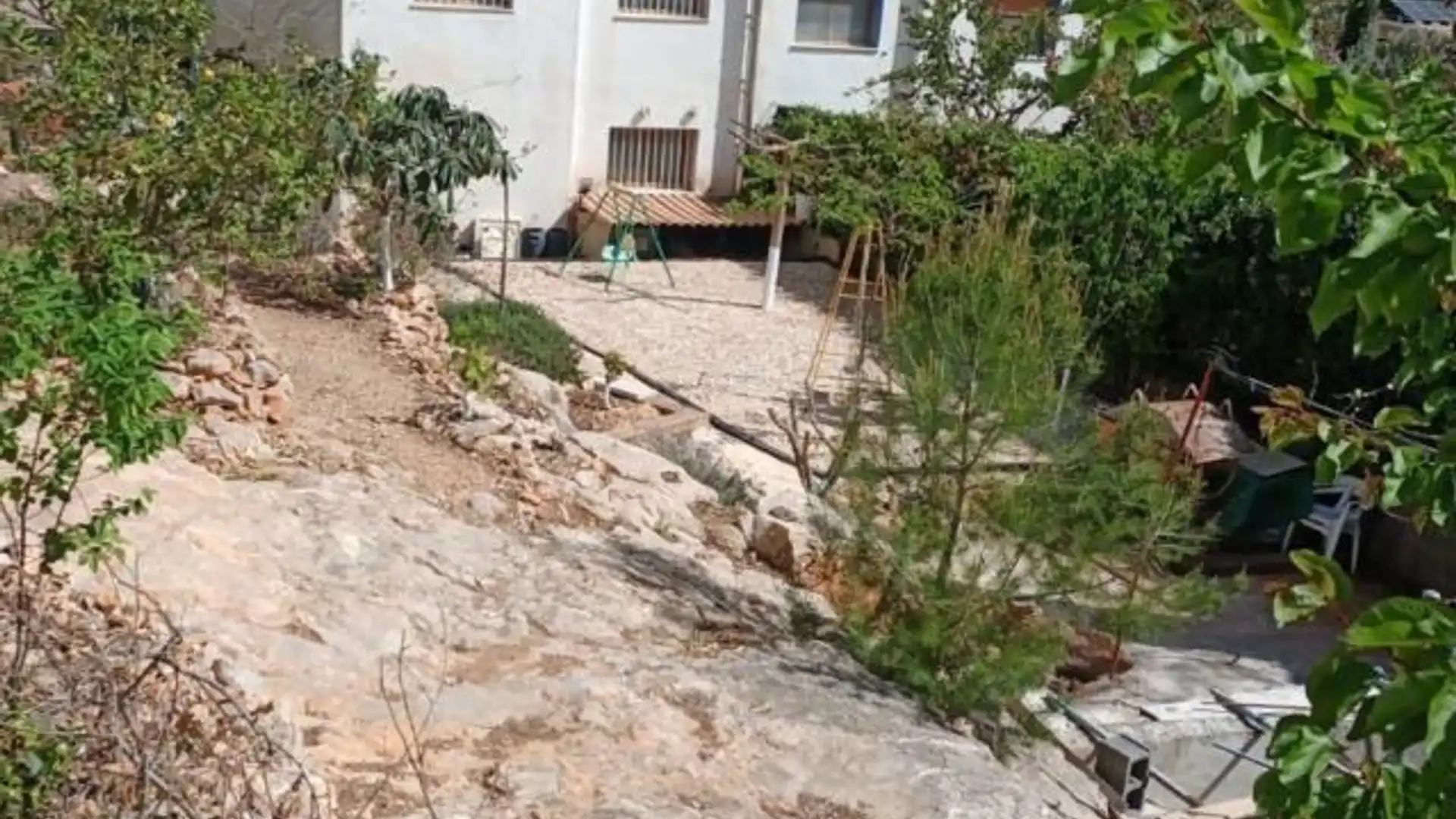 Houses for sale in Chiva  with Air Conditioner, Private garden and Terrace