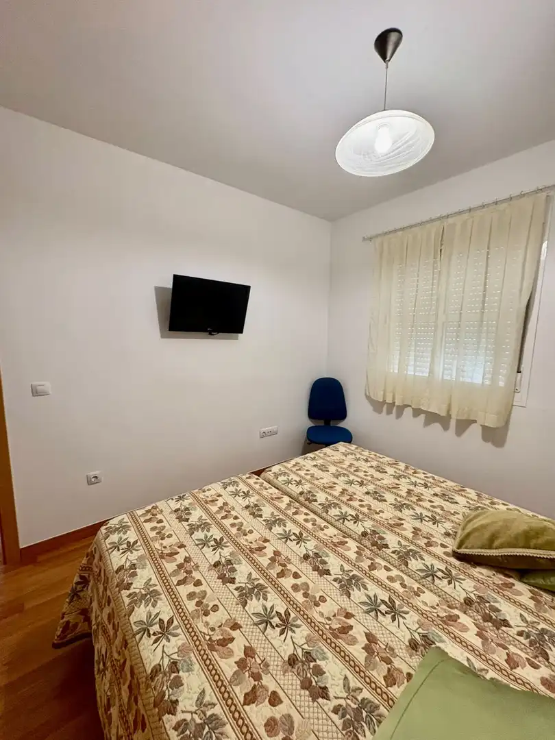 Dormitori de Casa o xalet en venda en Gerena amb Aire condicionat, Calefacció i Terrassa