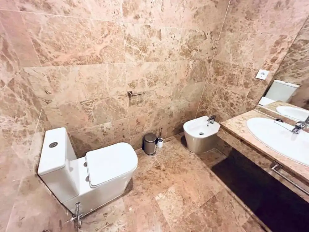 Bathroom of Apartments for rent in Marbella  with Air Conditioner, Terrace and Storage room