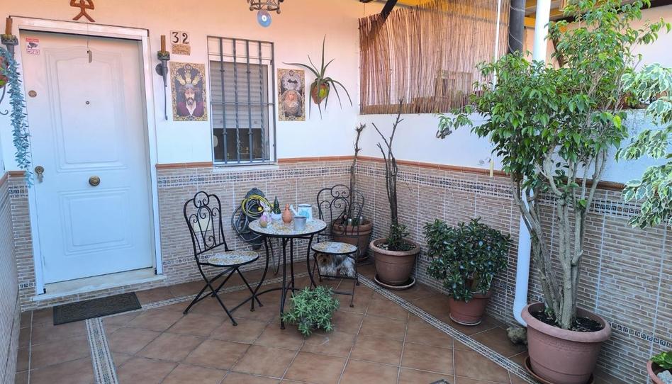 Foto 1 de Casa adosada en venda a Torre de la Reina, Sevilla