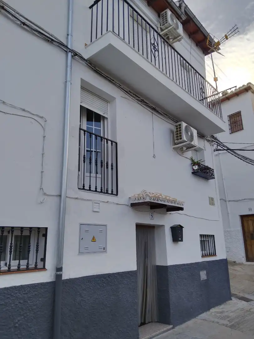 Vista exterior de Casa o chalet en venta en Cazorla con Aire acondicionado, Calefacción y Terraza