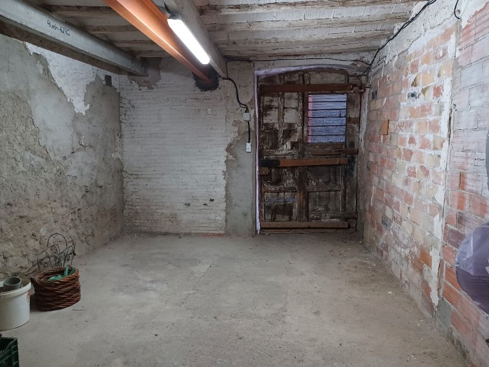 House or chalet for sale in Centre