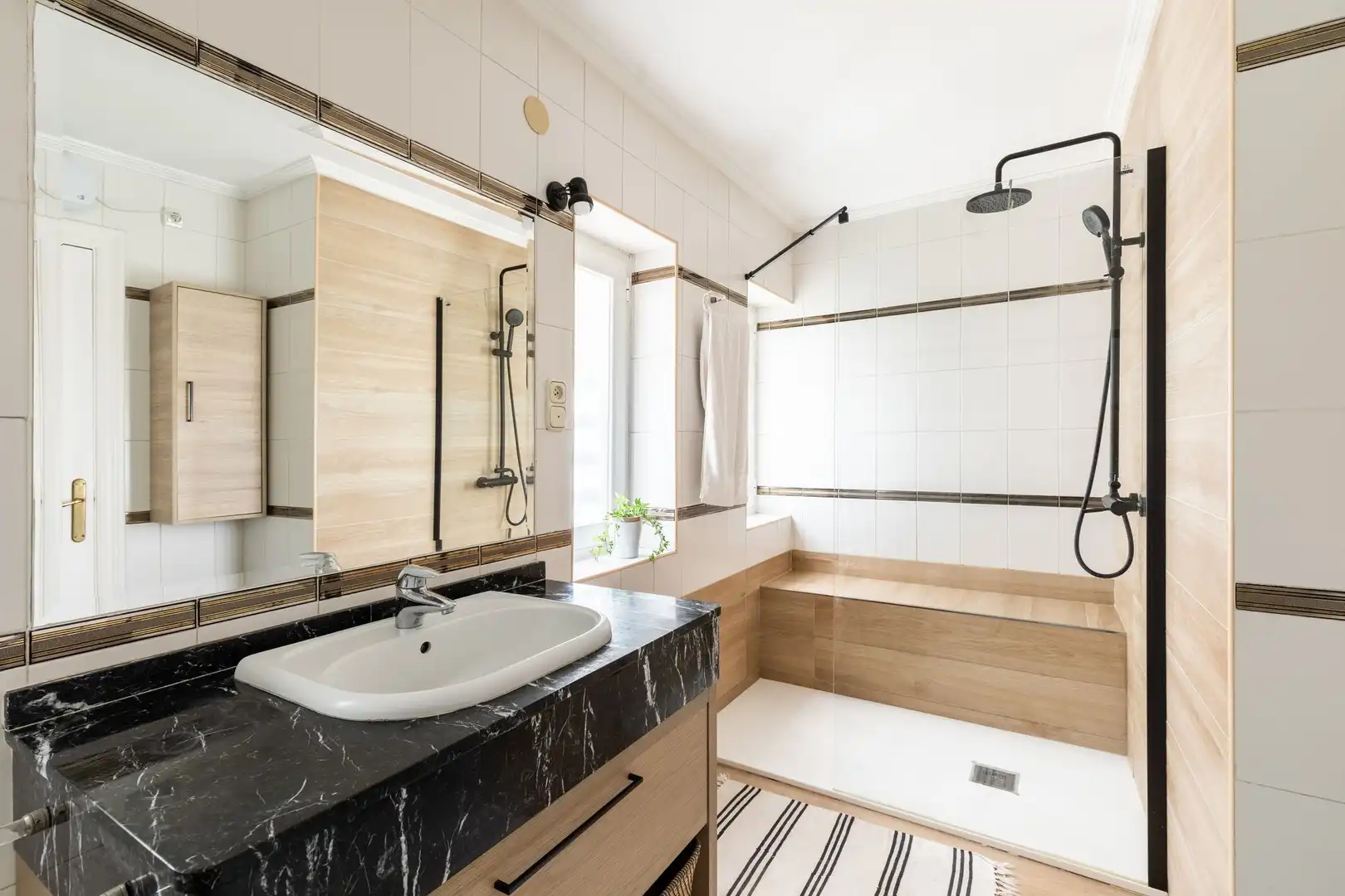 Bathroom of Duplexes for sale in Málaga  with Terrace