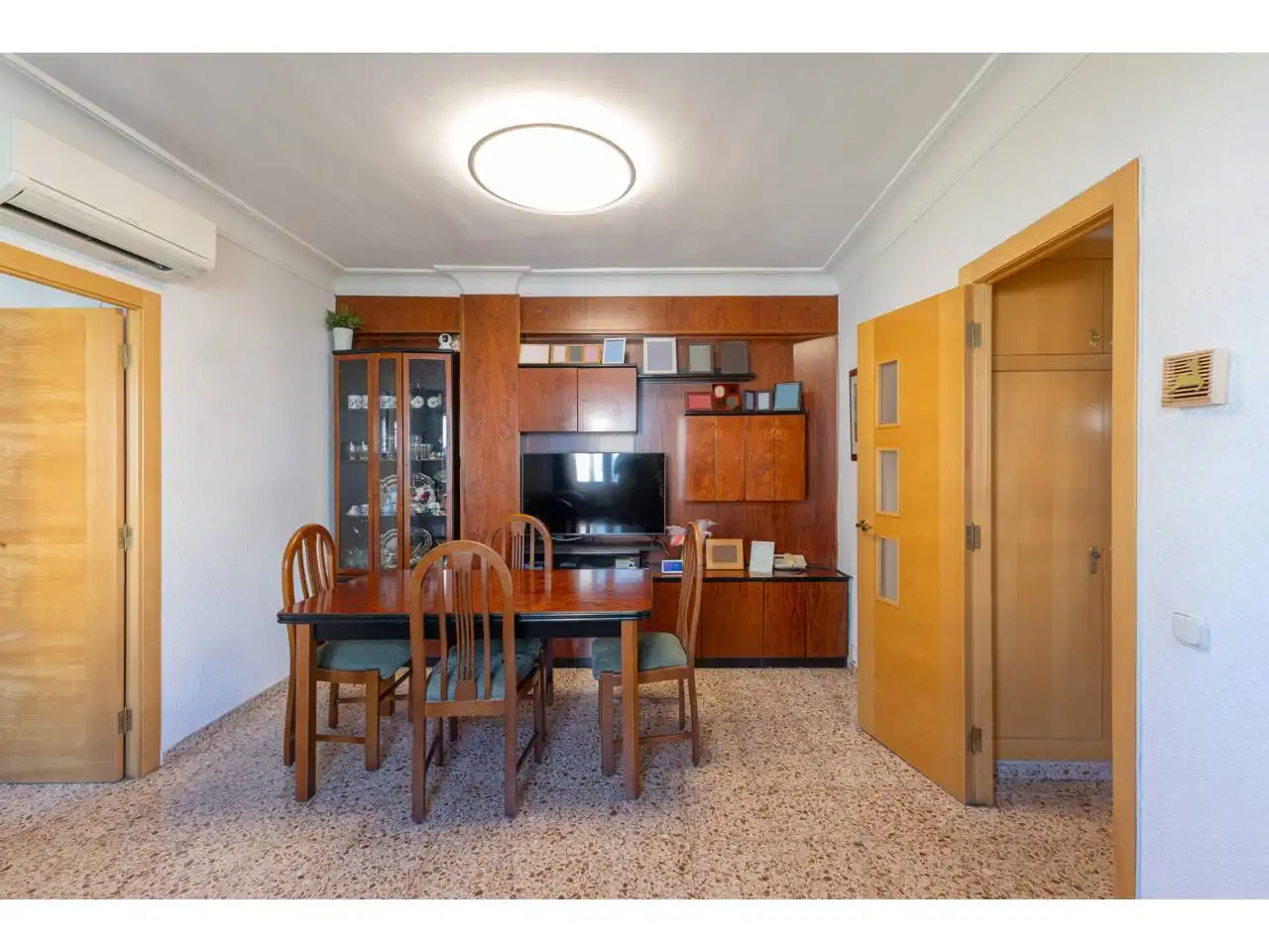 Piso con ascensor en venta en Calle Bernia, imagen 2