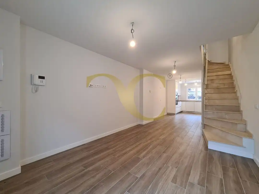 Casa adosada en venta en Gijón  con Aire acondicionado, Calefacción y Terraza