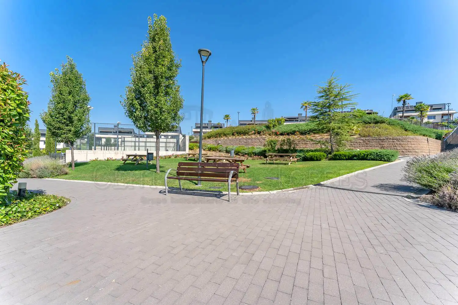 Detached homes for rent in Calle Francisco de Vitoria, Valenoso