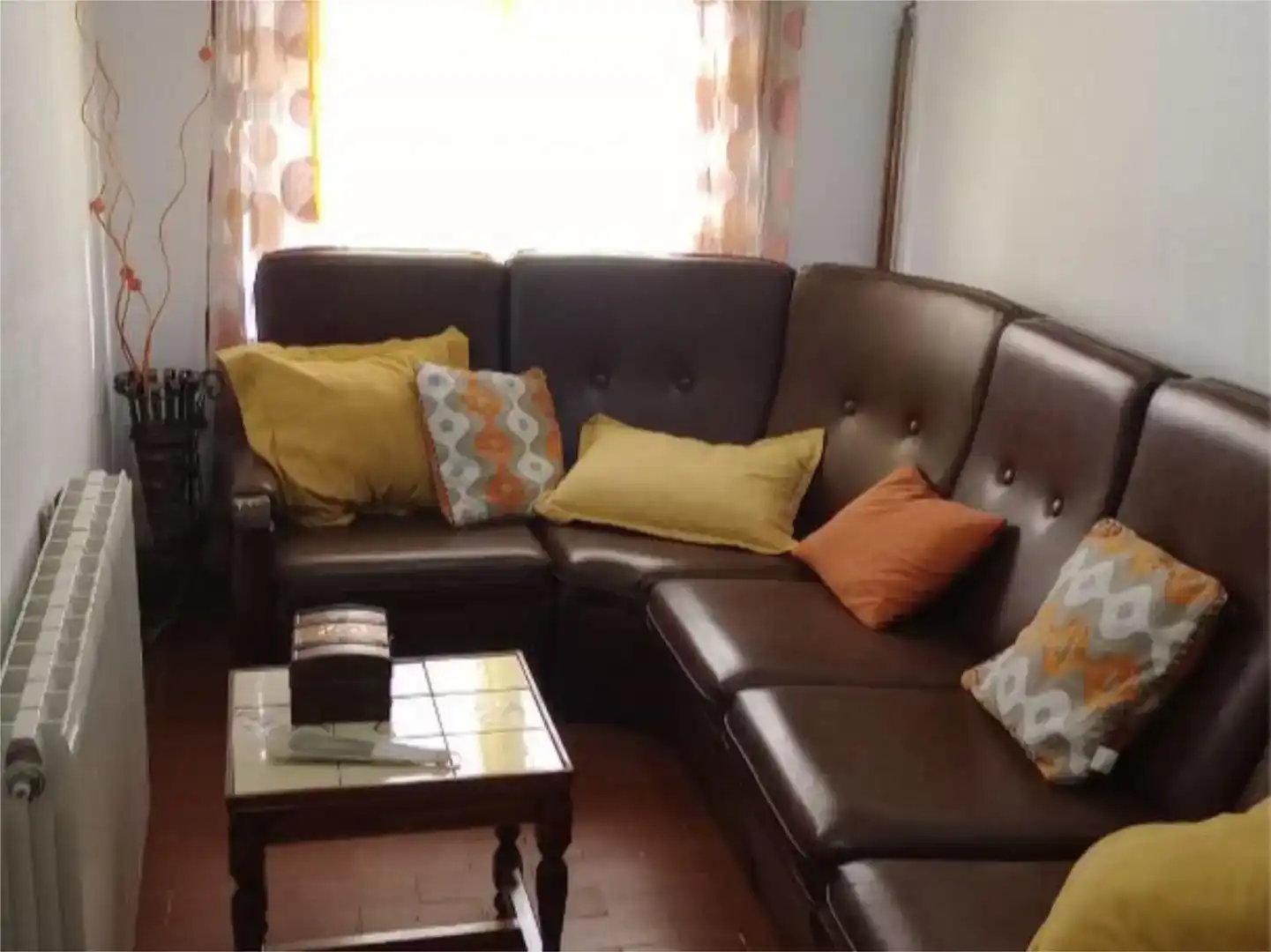 Sala d'estar de Casa adosada en venda en Landete