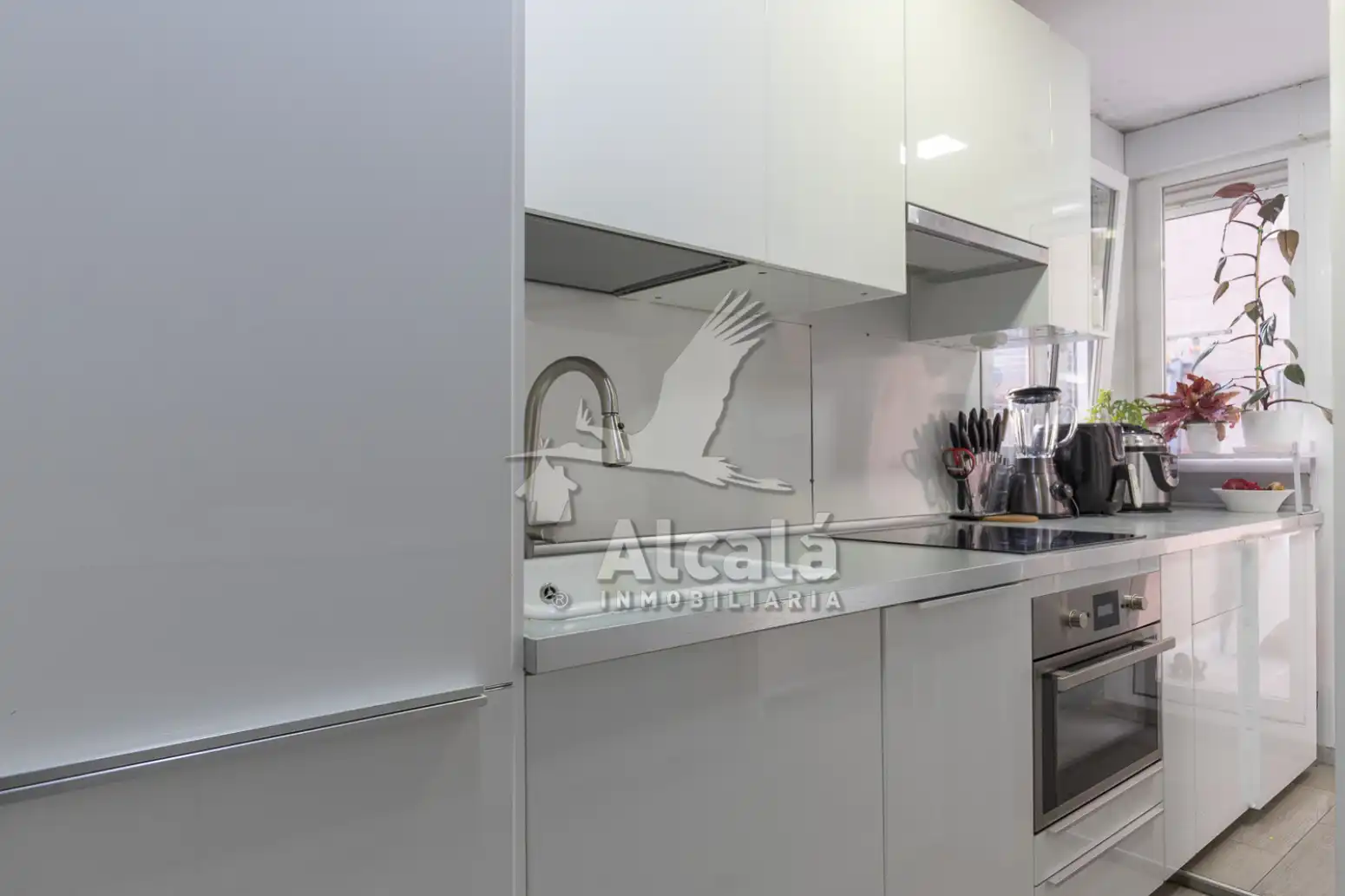 Cuina de Pis en venda en Madrid amb Aire condicionat, Calefacció i Terrassa