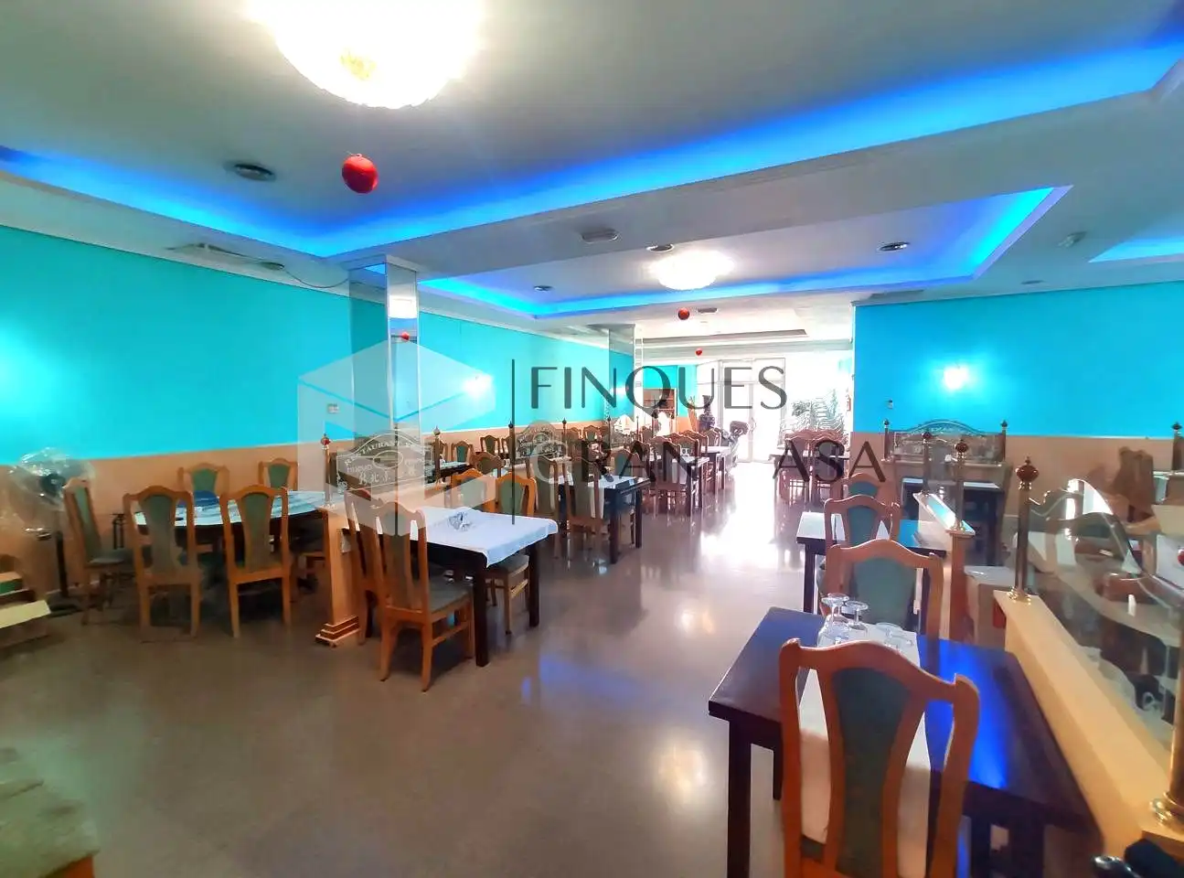 Locale commerciale in cessione a Canovelles
