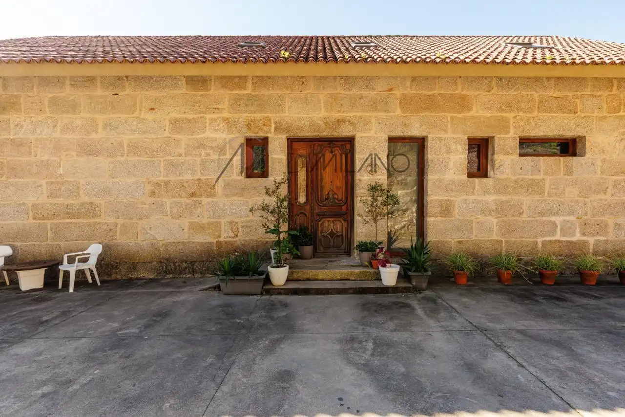Casa o xalet en venda en Nigrán amb Calefacció, Jardí privat i Terrassa