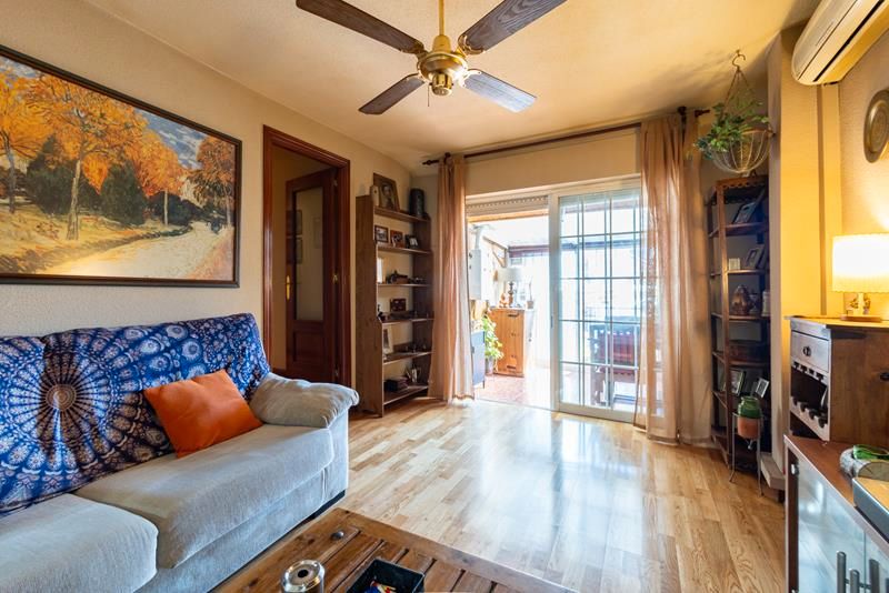 Living room of Flat for sale in Ajalvir  with Air Conditioner, Heating and Parquet flooring